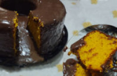 Bolo de Cenoura com cobertura de chocolate